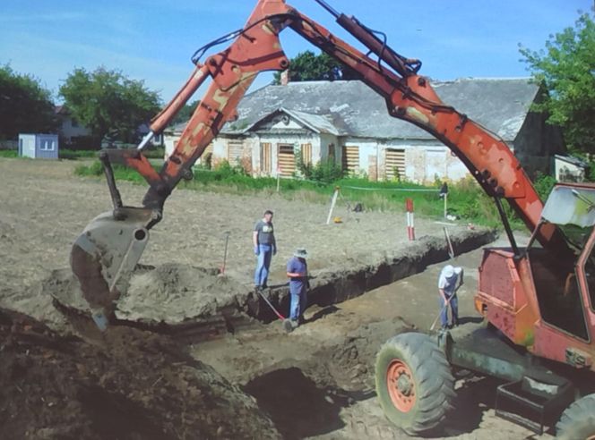Dwór w Iganiach Nowych wymaga przeprowadzenia wielu prac renowacyjnych. Od lat na jego terenie trwały prace przygotowawcze i archeologiczne