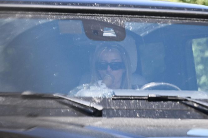 Ewa Chodakowska je lody w upalny dzień