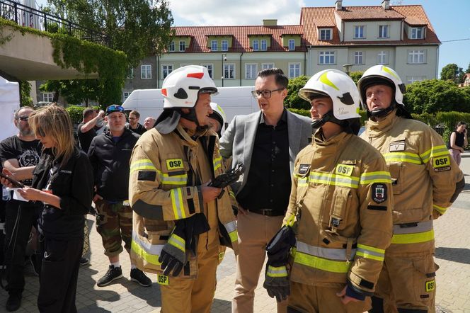 Silny wiart uszkodził konstrukcję sceny w amfiteatrze w Kętrzynie