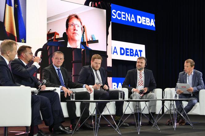 Kongres 590: współdziałanie i dobre przygotowanie technologiczne to warunki sukcesu w wojnie cybernetycznej