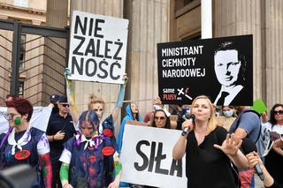Gruntujemy Cnoty Niewieście: Ogólnopolski Strajk Kobiet 19.07.2021