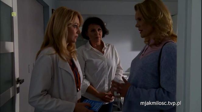 M jak miłość. Agata (Katarzyna Kwiatkowska), żona Banacha (Dorota Chotecka), Marysia (Małgorzata Pieńkowska)