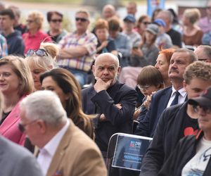 Kolorowa parada na otwarcie Dni Torunia. Przeszła przez serce toruńskiej starówki