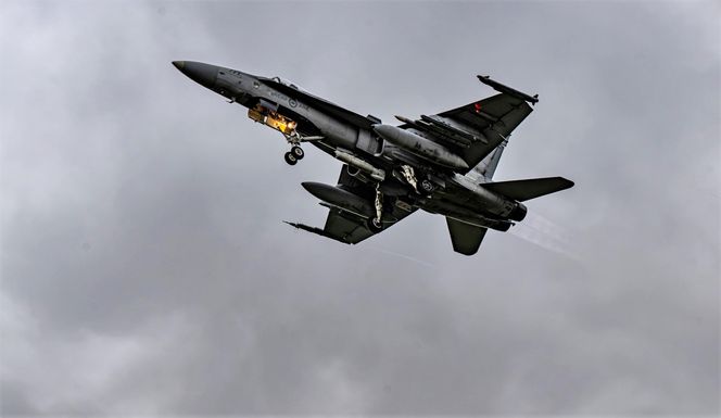 Kanadyjskie CF-18 i CC-130 w Krajach Bałtyckich