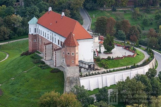 Zamki w Świętokrzyskiem. Słynne budowle, które warto zobaczyć i zwiedzić