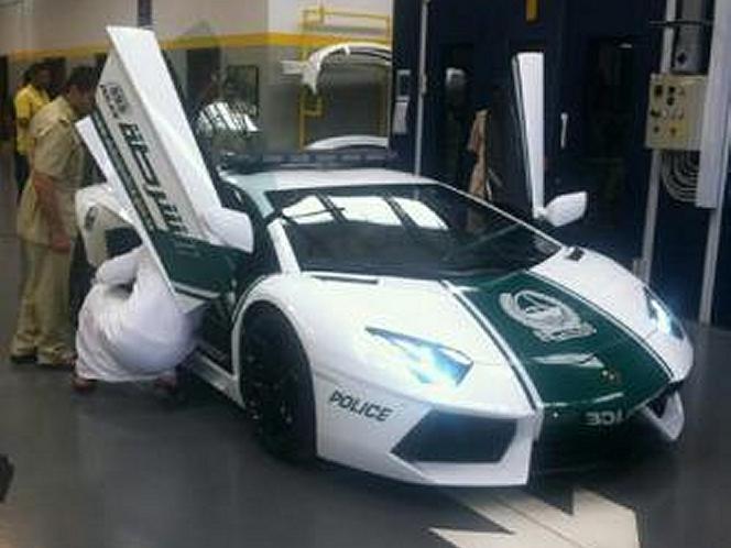 Lamborghini Aventador police Dubai