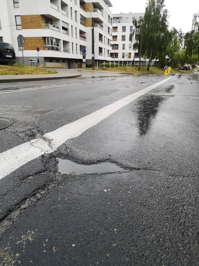 Ruszają remonty dziurawych dróg w Olsztynie. Te ulice znalazły się na liście!