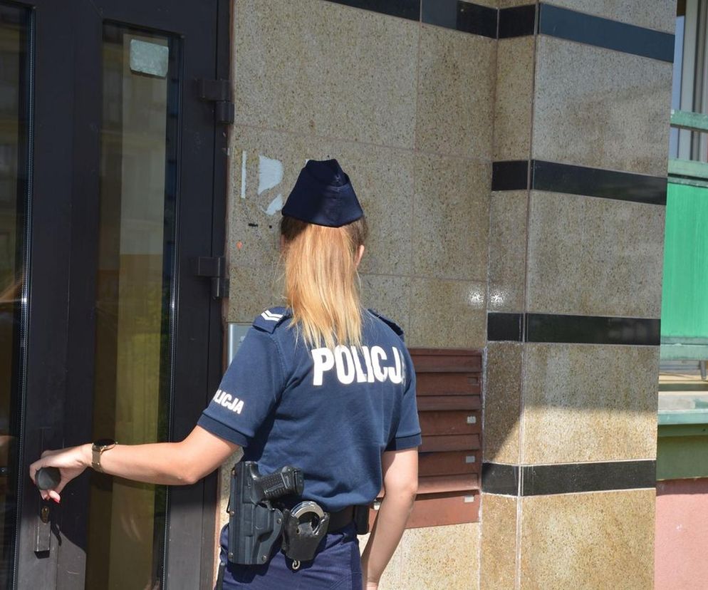 28-latek palił marihuanę na balkonie. Sąsiedzi wezwali policję. Mężczyźnie grozi do 3 lat więzienia