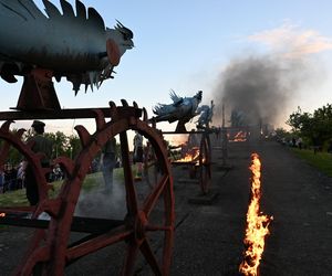 Płonące Ptaki Hasiora zapłonęły