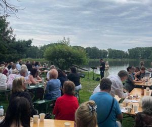 Poseł Michał Wójcik chce być nowym Elvisem Presleyem