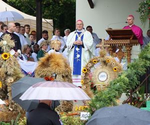 Odpust w Gietrzwałdzie. Do słynącej z Objawień Maryjnych miejscowości przyjechały tłumy