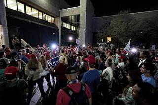 Protestujący zwolennicy prezydenta Donalda Trumpa 