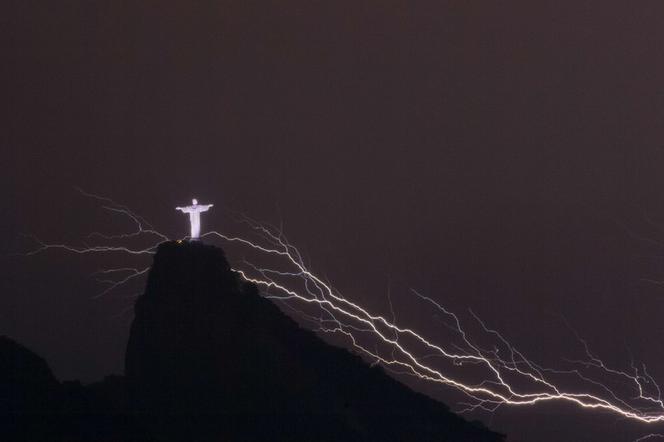 Burza nad Rio de Janeiro - Chrystus