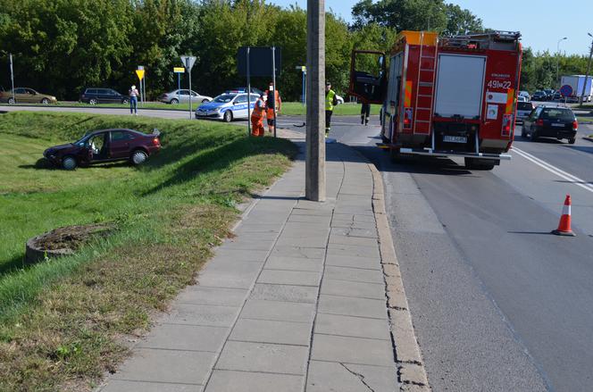 Wypadek na skrzyżowaniu Ostrowiecka-Al.Niepodległości