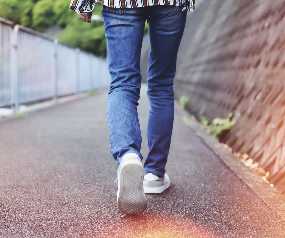 Ile kroków dziennie pomaga zmniejszyć ryzyko raka? Badacze podali konkretną liczbę