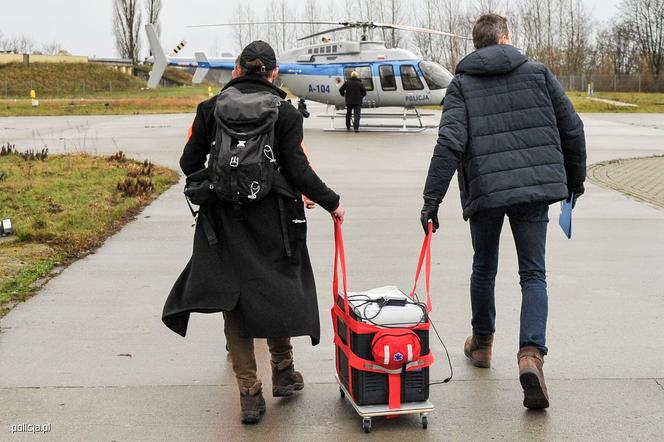 Policyjni lotnicy smigłowcem z lubuskiego do Wrocławia transportowali dla niej serce
