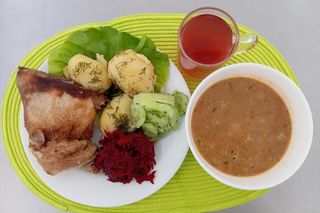 Niewiarygodne, jak karmią w tym polskim szpitalu. Zdjęcia obiegły sieć