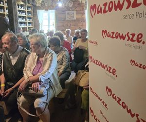 Były opowieści o herbacianych zwyczajach, wspomnienia dawnych spotkań przy stole, a także degustacje różnych gatunków herbat 