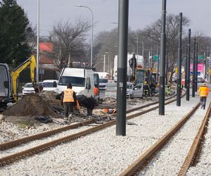 Remont torowiska na ul. Toruńskiej w Bydgoszczy. Wiemy, kiedy tramwaje wrócą na stałe trasy