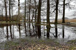 Szczecineckie jezioro nadal z wysokim poziomem wody