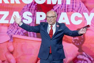 Najpierw Sejm, teraz stacje benzynowe! Czarzasty rozszerzy zakaz handlu sprzedaży alkoholu