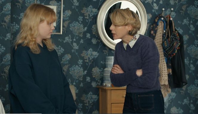 Barwy szczęścia, odcinek 3190. Emilka (Jessica Frankiewicz), Malwina (Joanna Gleń)