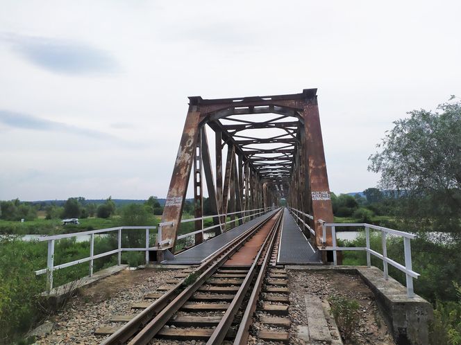 Most na Wiśle w Okleśnej
