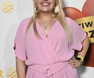 Festiwal Weselnych Przebojów Polsatu. Marcelina Zawadzka jak młoda, Ela Romanowska z wielkim rozcięciem, a Miszczak kwitnie!