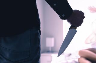 Chciał zamordować ojca! Z krtani mężczyzny tryskała krew. Masakra w Zawierciu