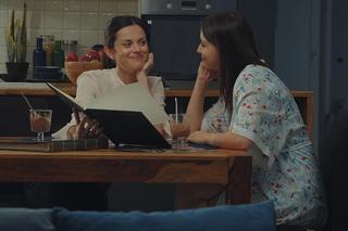 	M jak miłość odc. 1778. Justyna (Magdalena Wieczorek), Kasia (Paulina Lasota)