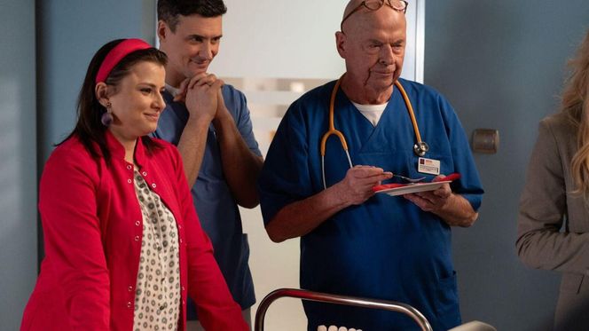 	Na dobre i na złe odc. 958. Krzysztof Radwan (Mateusz Damięcki), Stefan Tretter (Piotr Garlicki), Halinka (Joanna Jarmołowicz)