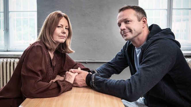 Pierwsza miłość odc. 4091. Teresa (Ewa Skibińska), psychol Mateusz Stik (Lesław Żurek)