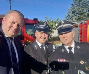Jubileusz 100-lecia OSP Krzesk-Królowa Niwa uczczony przekazaniem jednostce nowego wozu strażackiego