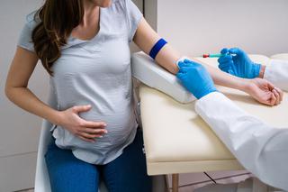 Anemia w ciąży to nie tylko osłabienie. Grozi porodem przedwczesnym