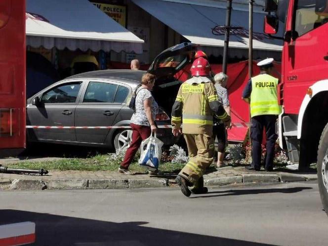 Potrącenie na chodniku w centrum Pińczowa