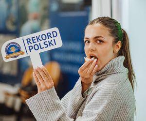 Ustanowiono rekord Polski w sztafecie jedzenia jabłek. A Ty, jadłeś już dziś jabłko?