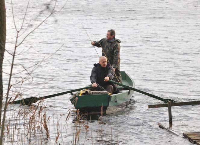 Sylwester polityków: Tusk na boisku, Brudziński w lesie