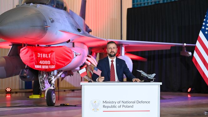 Umowa na modernizację F-16 podpisana