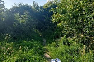 Opuszczona owczarnia w Fordonie. Obcym nie jest łatwo tam trafić. Legendy mówią, że kiedyś rządzili tam sataniści 