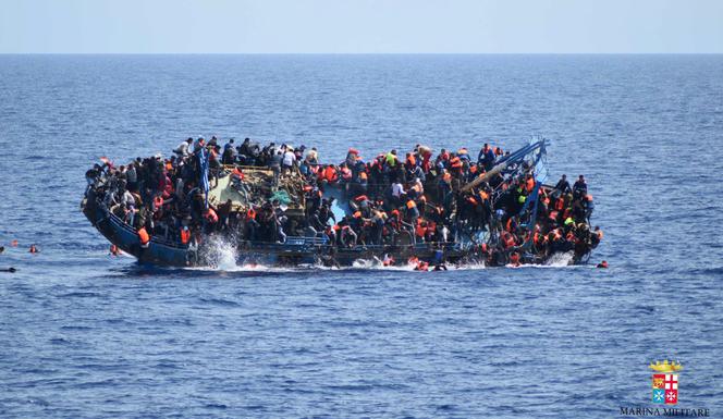 Włosi uratowali tonących uchodźców
