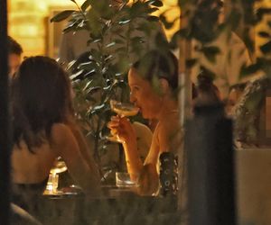 Marina Łuczenko-Szczęsna i Natalia Szroeder imprezują