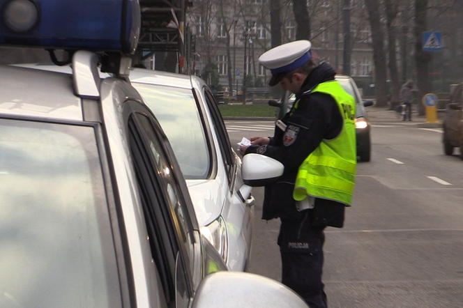 Na drogach Wrocławia dziś więcej patroli niż zwykle