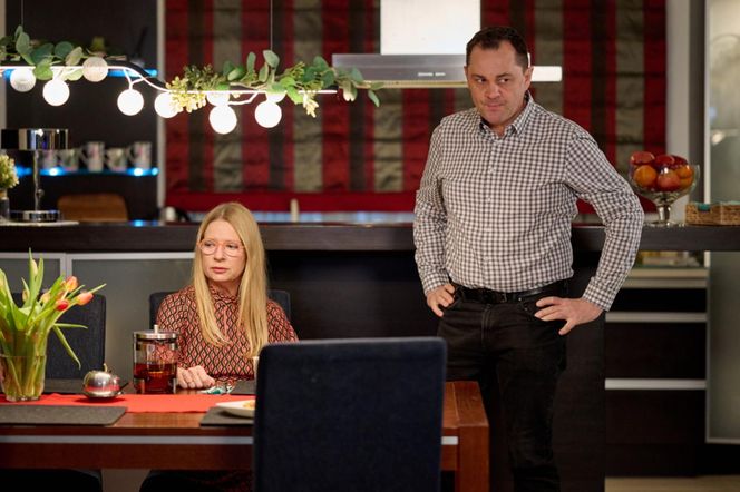 Na Wspólnej, odc 4017. Renata (Marta Jankowska), Sławek (Mariusz Słupiński)