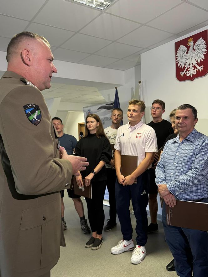 18-letni olimpijczyk z Olsztyna zasilił szeregi terytorialsów. Służbę chce połączyć ze sportem [ZDJĘCIA]