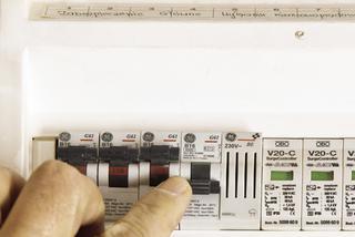 Wyłącznik różnicowoprądowy - zastosowanie w instalacji elektrycznej