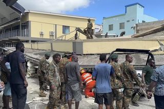 Trzęsienie ziemi zbiera śmiertelne żniwo. Władze wprowadziły stan wyjątkowy i godzinę policyjną