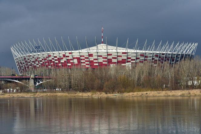 To największe stadiony w Polsce! Niektóre miejsca mogą zaskoczyć [GALERIA]