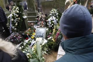 Rodzina i przyjaciele pożegnali Macieja Damięckiego. Aktor jednak  nie spoczął w Alei Zasłużonych