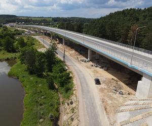 Budowa północno-zachodniej obwodnicy Starachowic. Wciąż brak terminu otwarcia [Najnowsze zdjęcia]