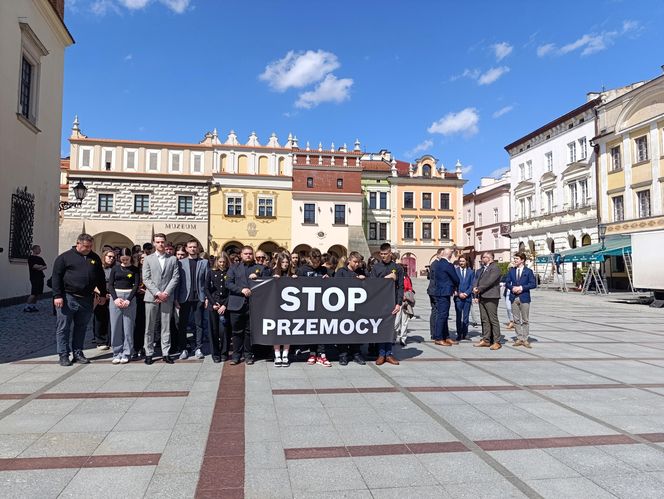 Zabójstwo 16-letniego Szymona. Marsz przeciw przemocy w Tarnowie
